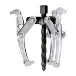 GEAR PULLER WITH THREE ADJUSTABLE ARMS